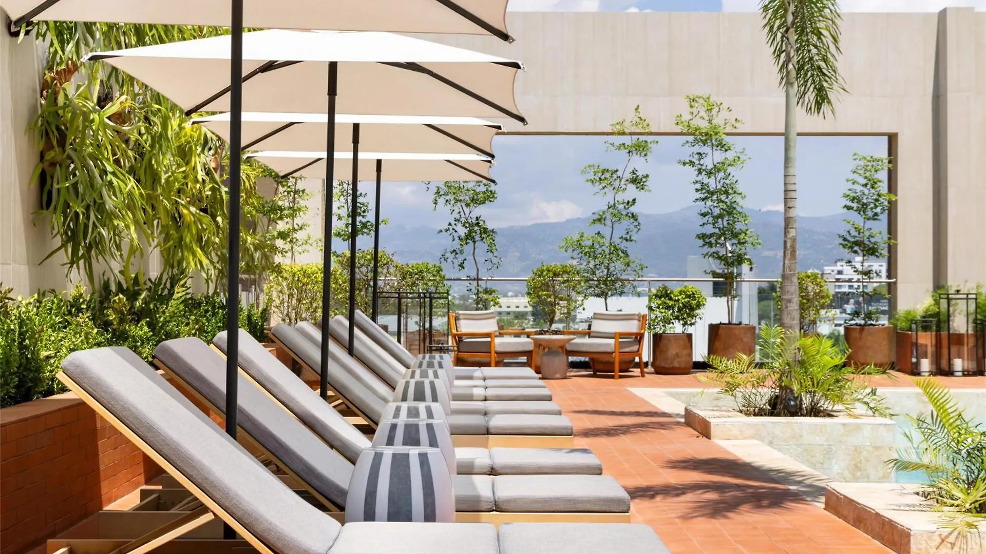 Hotel Santiago, Curio Collection By Hilton Santiago De Los Caballeros