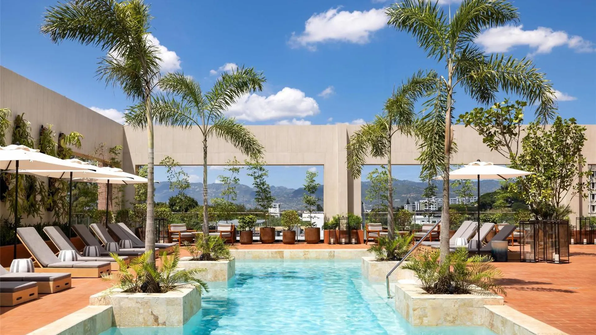 Hotel Santiago, Curio Collection By Hilton Santiago De Los Caballeros